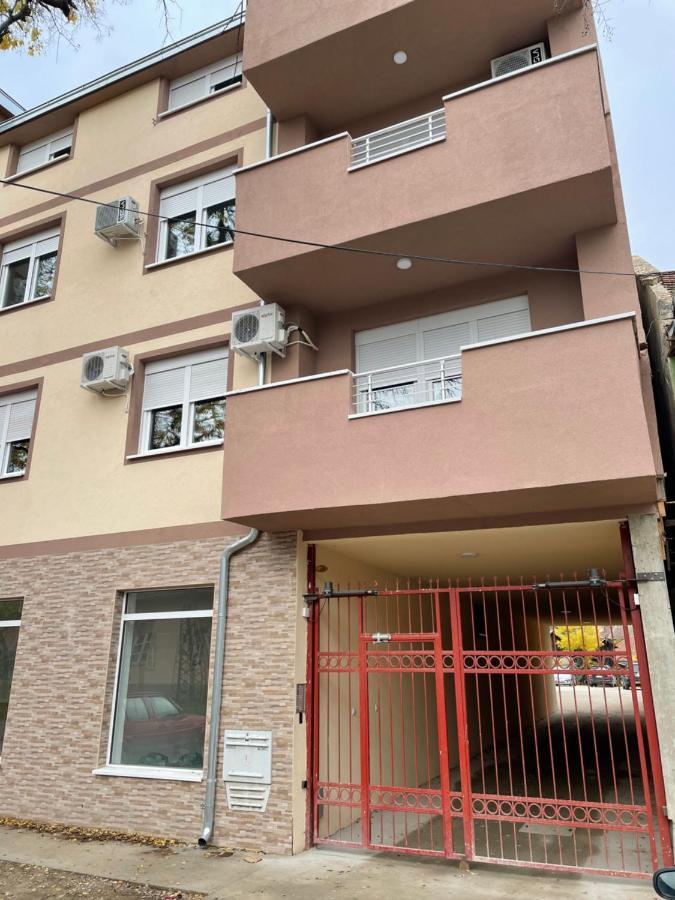 Apartmani Sombor Exterior photo